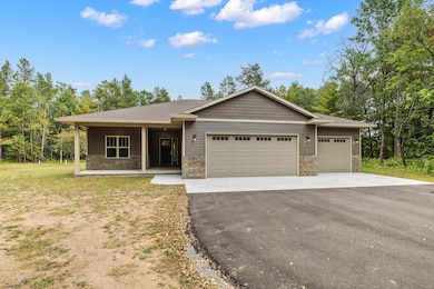 1403 N Sky Line Dr, Stevens Point, WI 54482 - photo 2