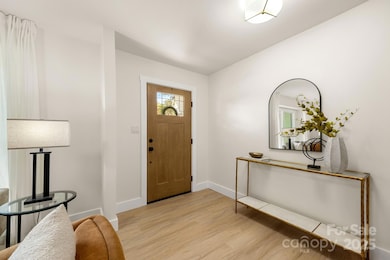 6815 Old Post Rd, Charlotte, NC 28212 - photo 4