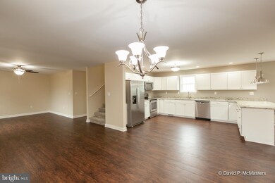 358 Hollida Ln, Martinsburg, WV 25404 - photo 5