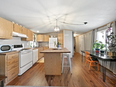 600 N Broadway St unit 8, Tekoa, WA 99033 - photo 2