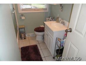 Nice bathroom