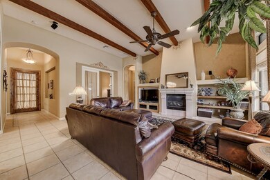 107-LivingRoom_2