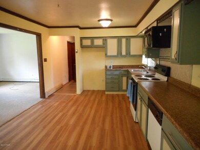 127 Decker Ln, Matamoras, PA 18336 - photo 4