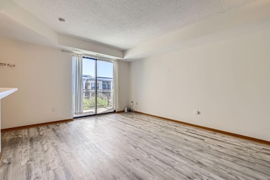 820 Emerald St SE #402 - Web Quality - 005 - 09 Living Room.jpg