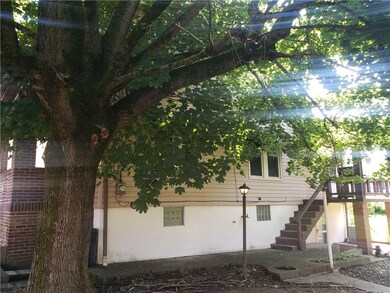 138 6th St, Midland, PA 15059 - photo 4