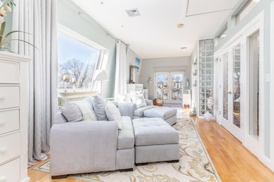 602 E 7th St, Boston, MA 02127 - photo 6