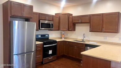 15 Delaware St unit 2, Albany, NY 12202 - photo 3