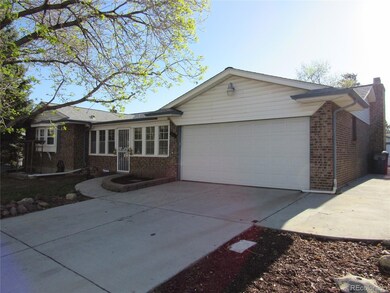 666 Kittredge St, Aurora, CO 80011 - photo 2