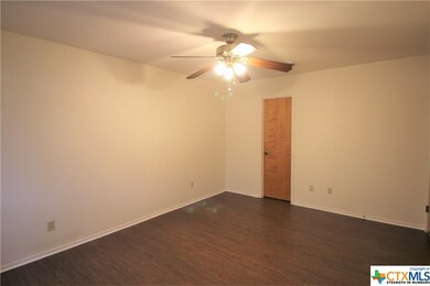 1276 Hillcrest Dr, New Braunfels, TX 78130 - photo 6