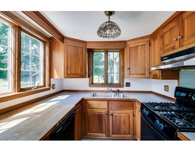 14 Forest Park Rd, Woburn, MA 01801 - photo 5