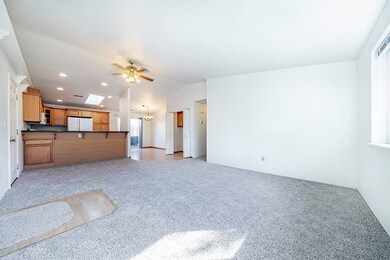 2390 Corona Ave, Medford, OR 97504 - photo 5