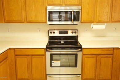 6 - New stove & microwave!