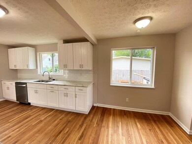 672 Scriven Ave, Columbus, OH 43228 - photo 3