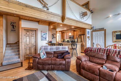 Living-to-Kitchen