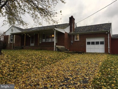 556 Scrabble Rd, Martinsburg, WV 25404 - photo 2