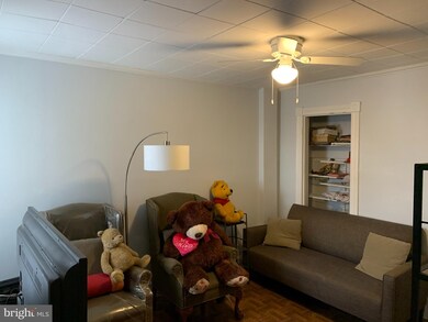 1145 Perry St, Reading, PA 19604 - photo 5