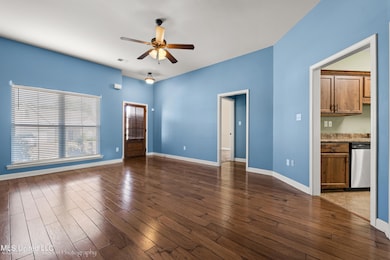 3061 Logan's Loop-Interior-1