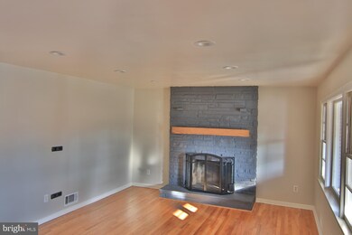 714 E Maple Rd, Linthicum Heights, MD 21090 - photo 7