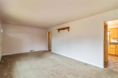 7810 SW 9th St, Des Moines, IA 50315 - photo 6