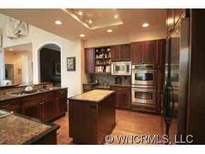 Kitchen with island