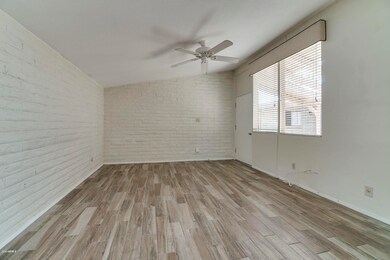 006-4203N36thStUnit24-Phoenix-AZ-85018-s