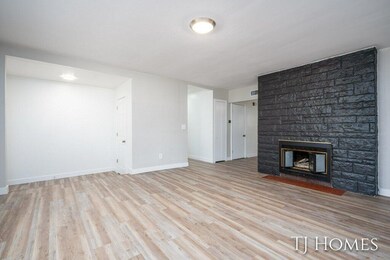 012-1378 36th St-2_m