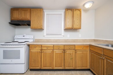 148 Mill St, Troy, NY 12180 - photo 3