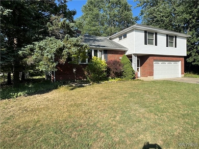 76 Leacliff Ln, Buffalo, NY 14224 - photo 4