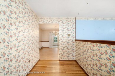 10-201_W_Millstream_Rd-10