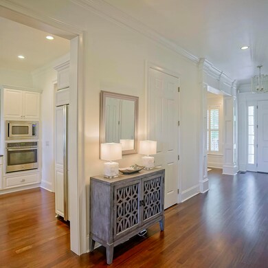 Hallway_1_mls