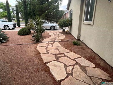 108 E Permian Dr, Hobbs, NM 88240 - photo 3