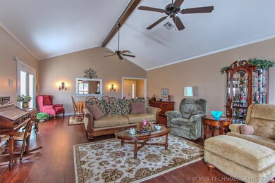 Walls, ceilings, trim and doors have all been fres