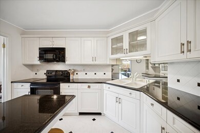 Winnetka Mews unit 402, Winnetka, IL 60093 - photo 6