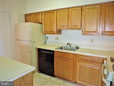 306 Gatehouse Ln unit F, Odenton, MD 21113 - photo 5