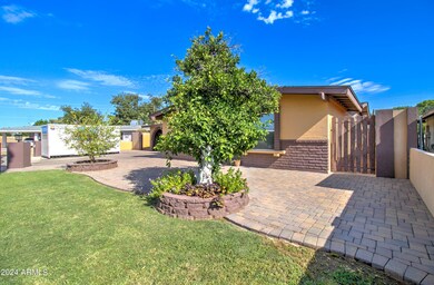 2216 E Camino Cir-6
