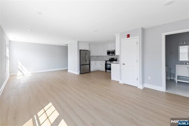 Open Concept w/ Natural Light