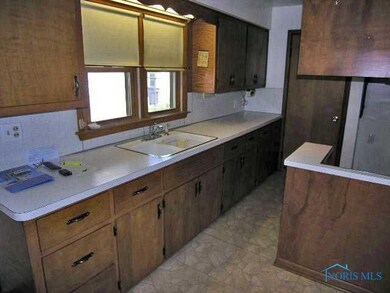 930 Southover Rd, Toledo, OH 43612 - photo 7