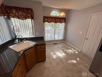 2349 Donamere Cir unit 5C, Dayton, OH 45459 - photo 6