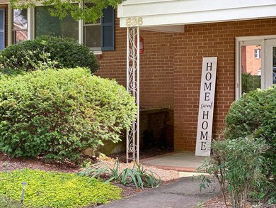 836 Kent Rd, Waynesboro, VA 22980 - photo 4