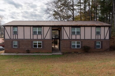 304 Chambers St, McMinnville, TN 37110 - photo 2