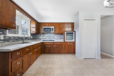 Plenty of cabinet and counter space!