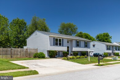 426 Taney Dr, Taneytown, MD 21787 - photo 2