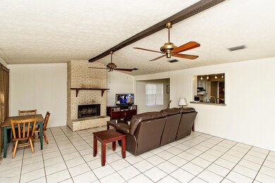 4615 Tara Woods Dr E, Jacksonville, FL 32210 - photo 5