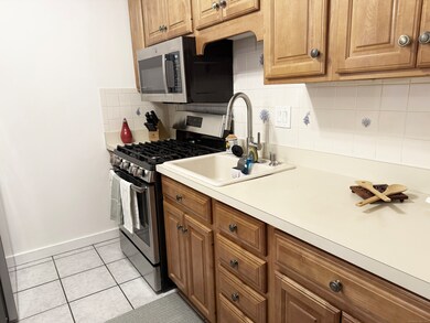 160 Fairfield Woods Rd unit 35, Fairfield, CT 06825 - photo 5