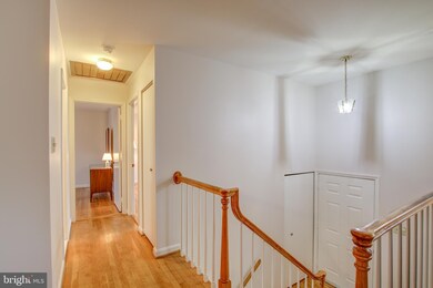 14912 Pomquay Ct, Gaithersburg, MD 20878 - photo 4