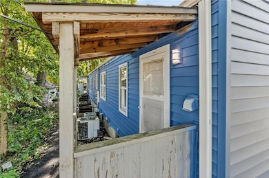 1003 W College St, Independence, MO 64050 - photo 6