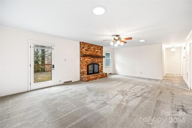 2608 Shearer Dr, Statesville, NC 28625 - photo 6