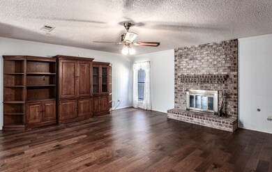 10 Fulton Dr W, Alvin, TX 77511 - photo 7