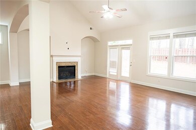 4595 Essen Ln, Cumming, GA 30041 - photo 3