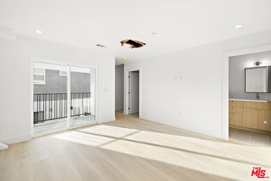 5651 Case Ave unit 1, North Hollywood, CA 91601 - photo 6